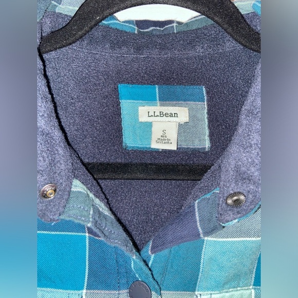 L.L. Bean Women’s Small Blue and Green Lined Flannel - Picture 2 of 5